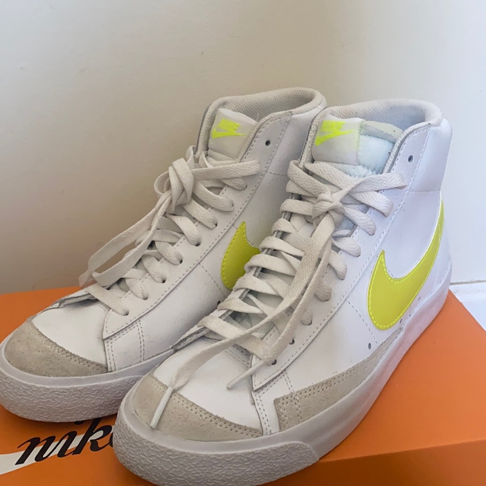 Nike Blazer Mid 77 Lemon Venom